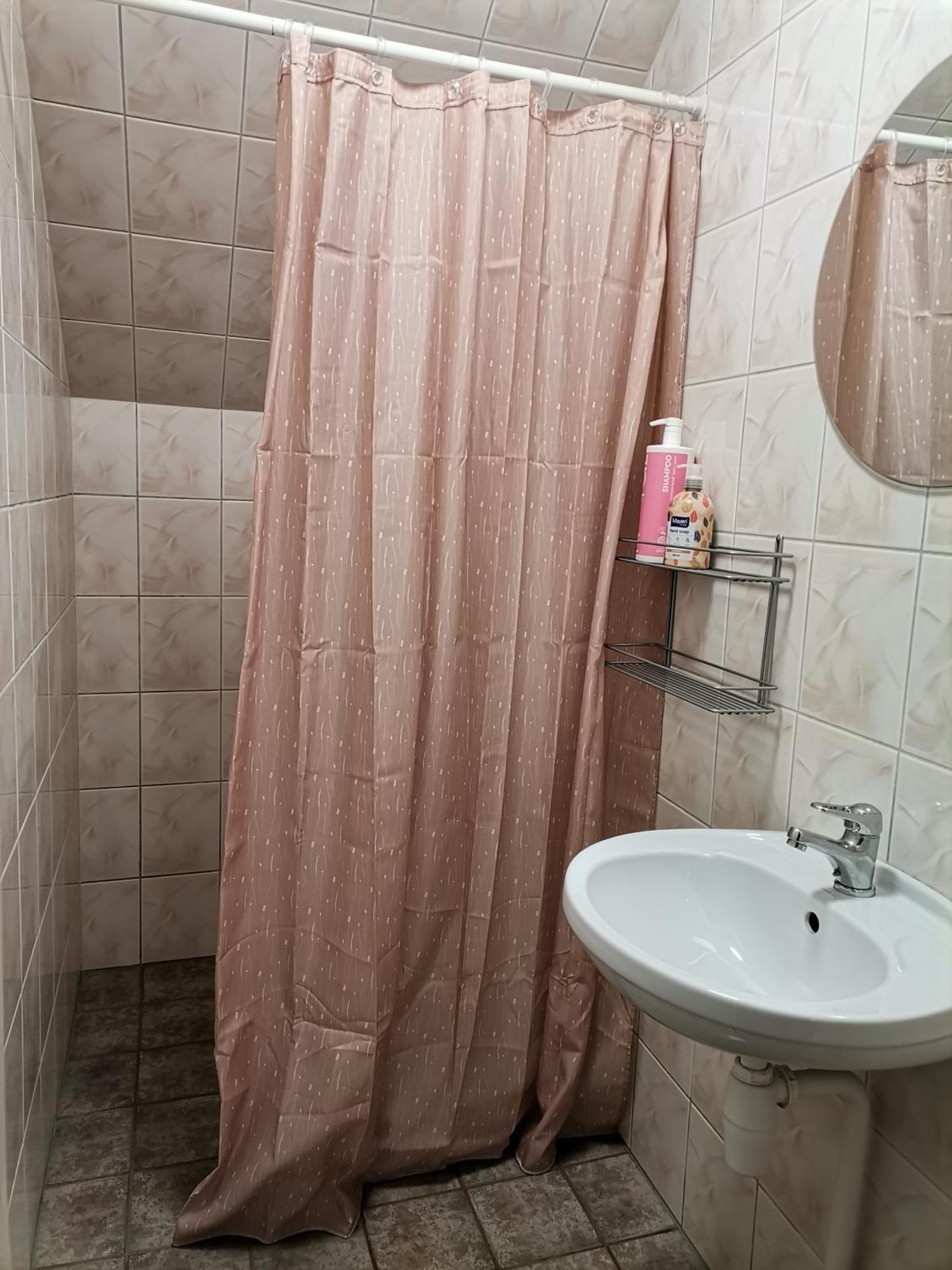 Guesthouse Laurits กูรัซซาเร ภายนอก รูปภาพ